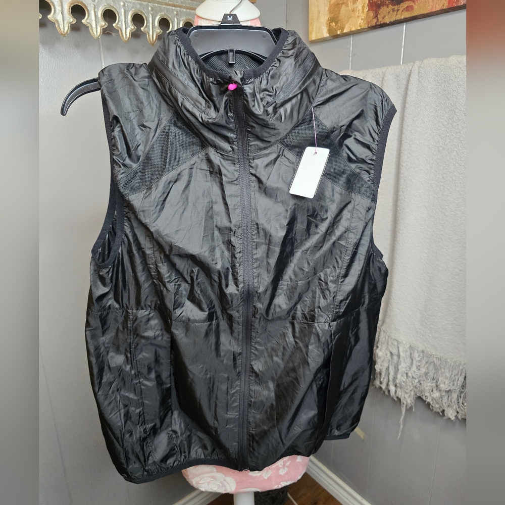 Zyia Active Black Trainer Vest SIZE XL NWT